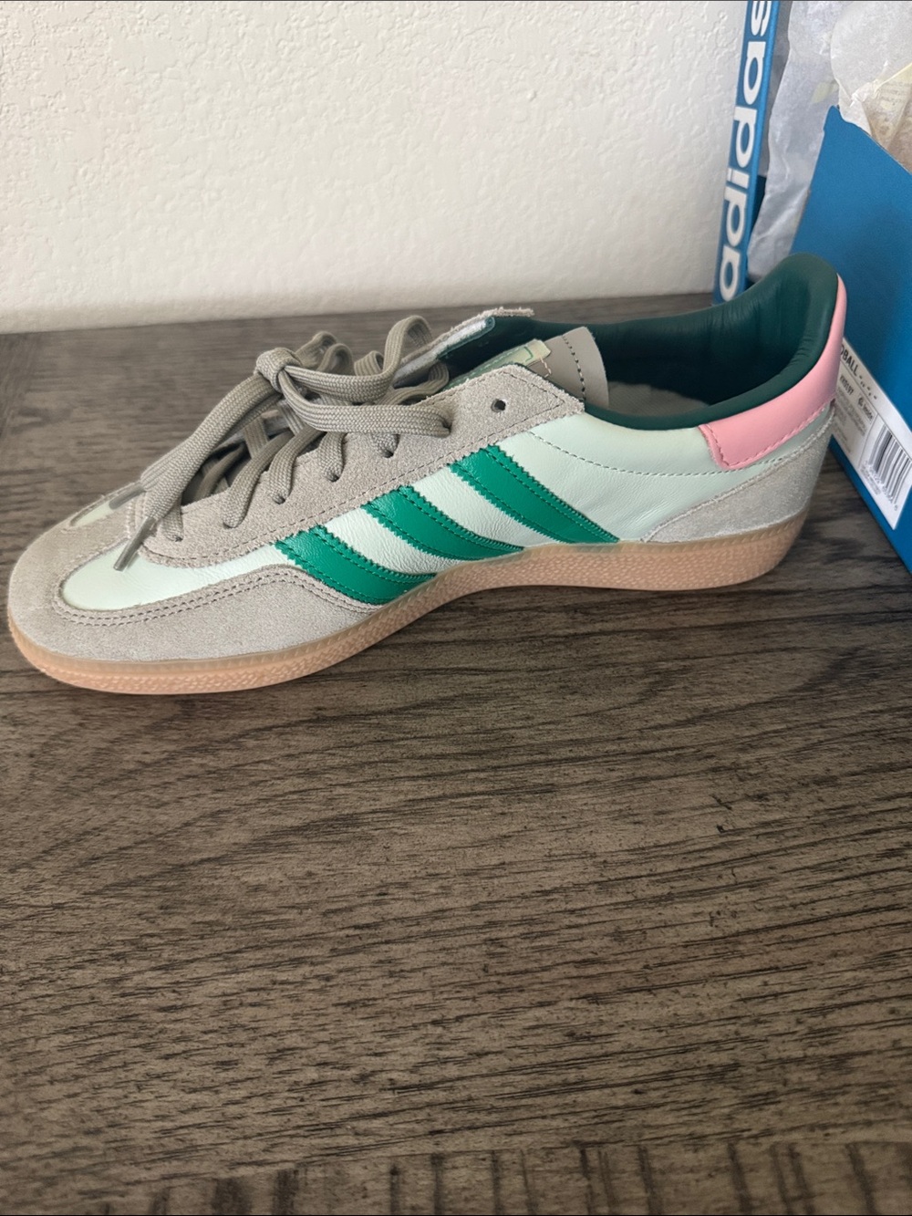 Adidas Women's 9.5